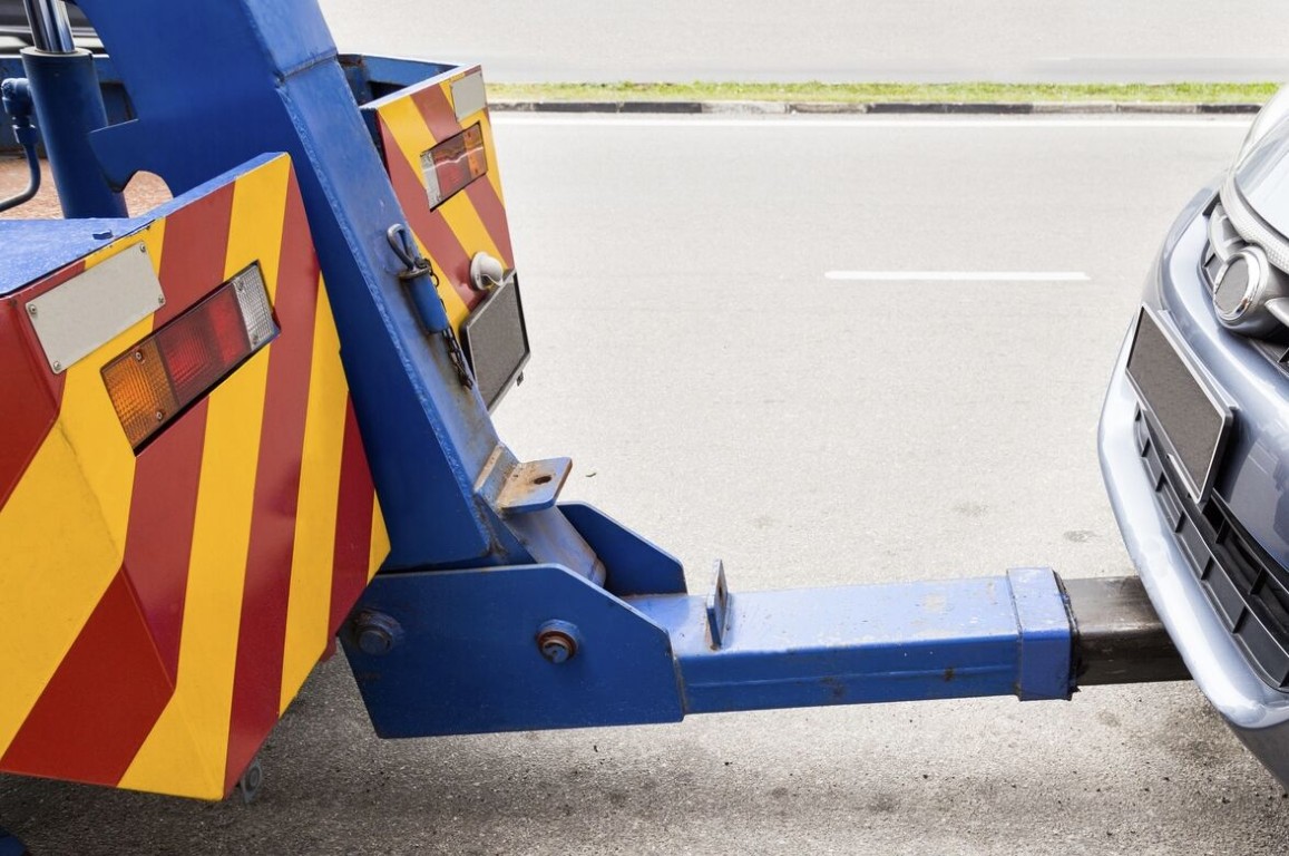 Winch out and vehicle recovery service in West Babylon, NY